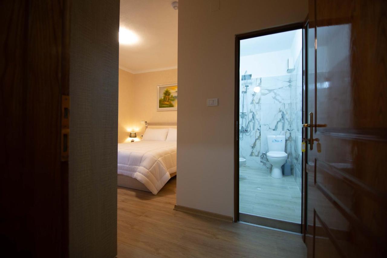 Vila Lika Hotel Korce Luaran gambar