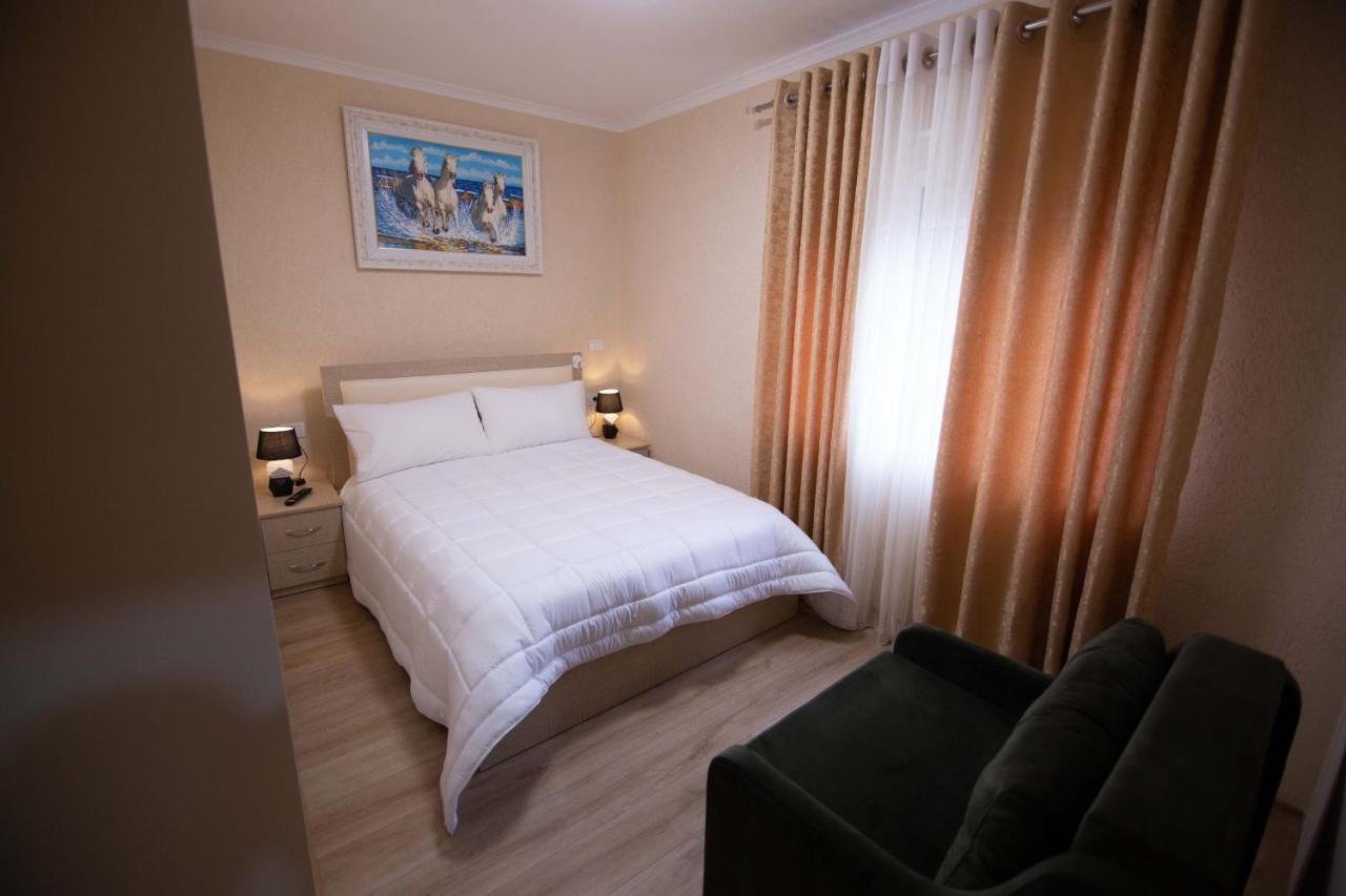 Vila Lika Hotel Korce Luaran gambar