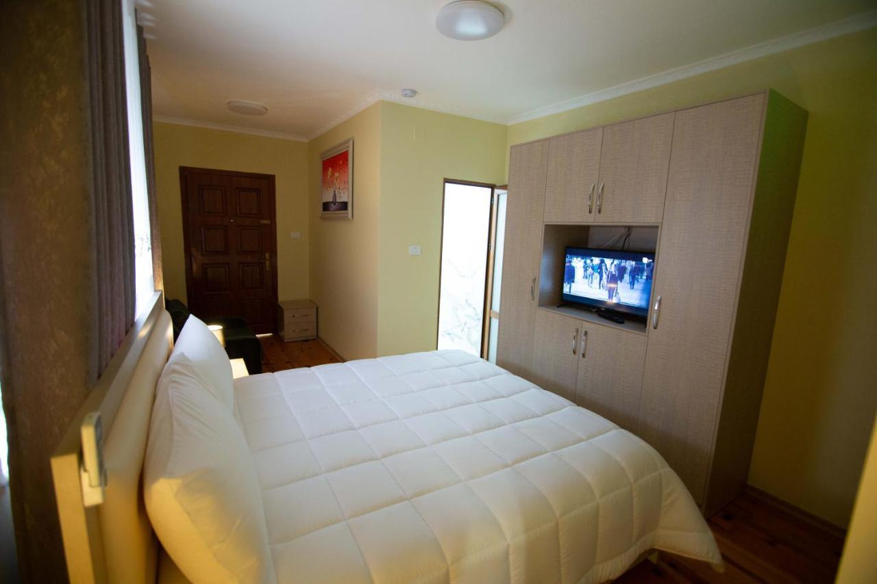 Vila Lika Hotel Korce Luaran gambar