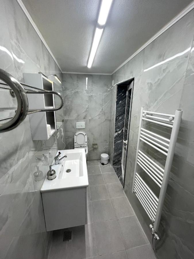 Vila Lika Hotel Korce Luaran gambar
