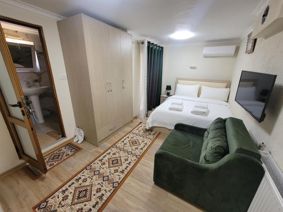Vila Lika Hotel Korce Luaran gambar